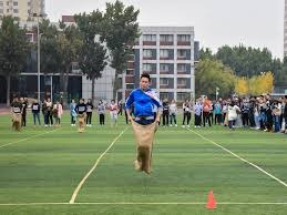 Bin发表情动态，疑似不满黑子喷他的超级KDA羊