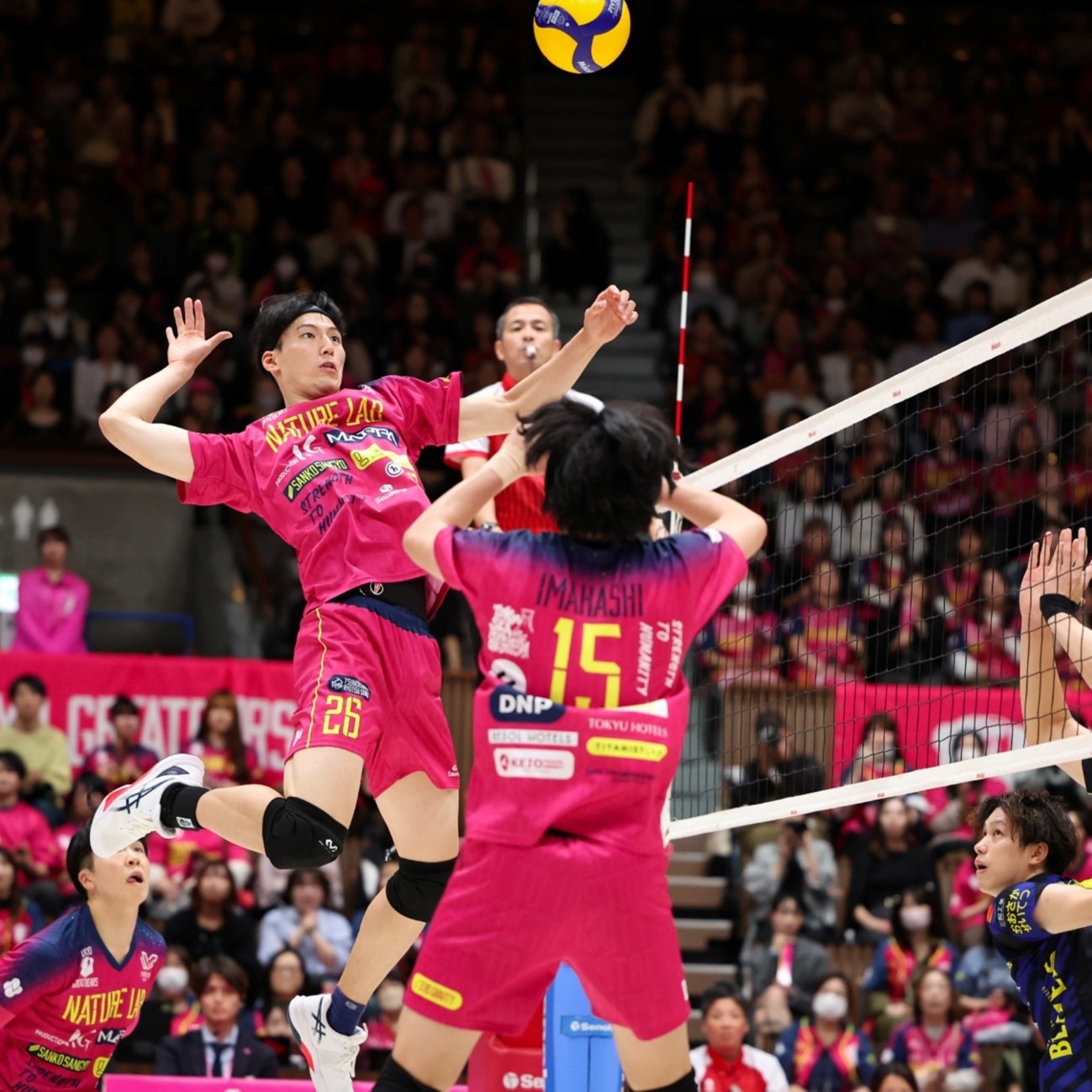 百家乐新手进阶先管住手（百家乐新手进阶，先学会克制）